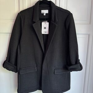 NWT DR2 Womens Black Jacket / Blazer, size Large